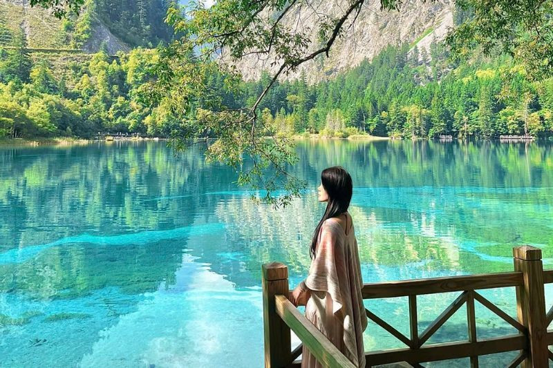 Hồ kính - Tấm gương khổng lồ giữa thiên nhiên