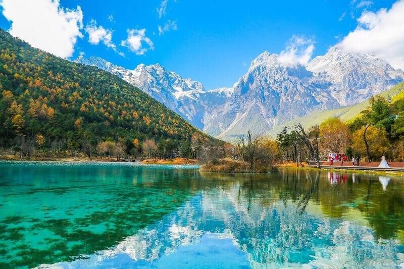 Hồ Lam Nguyệt tháng 12 đẹp mê mẩn