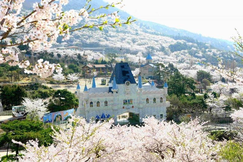Lâu đài Jinhae