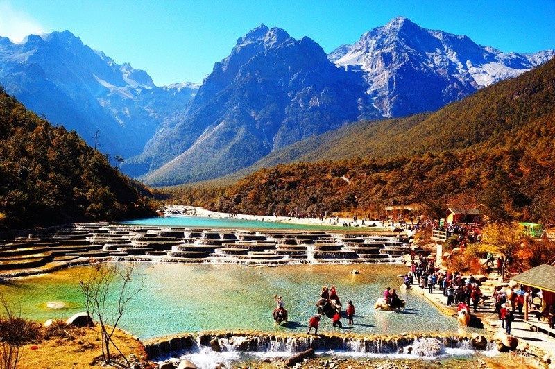 Mê mẩn trước vẻ đẹp Lam Nguyệt Đàm - Trung Quốc