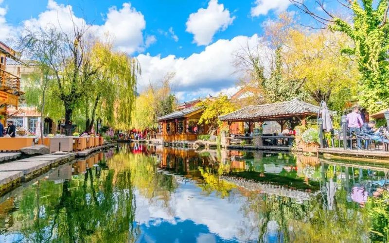 Phố cổ Lệ Giang bình yên trong sắc thu lãng mạn Phố cổ Lệ Giang bình yên trong sắc thu lãng mạn