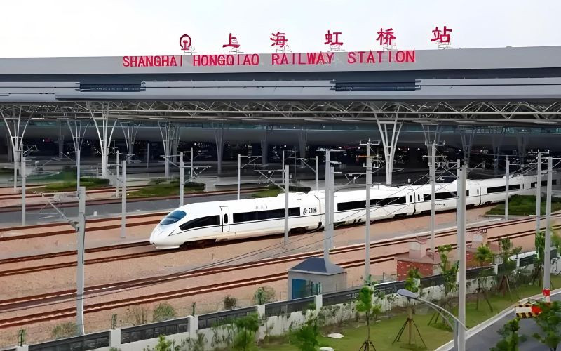 Tàu cao tốc là lựa chọn thuận tiện để đến Ô Trấn 