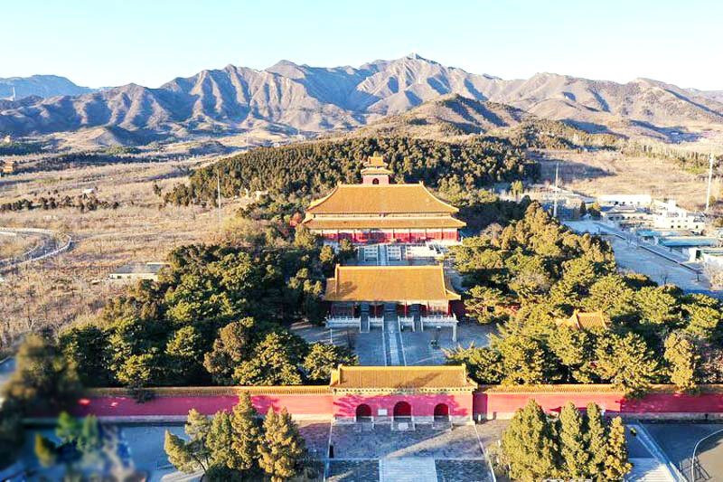 Toàn cảnh Trường Lăng có diện tích lớn nhất khu Lăng mộ nhà Minh (Ảnh: sưu tầm)