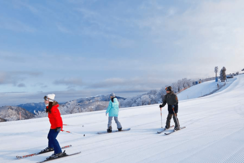 Trải nghiệm trượt tuyết ở Yabuli Ski Resort 