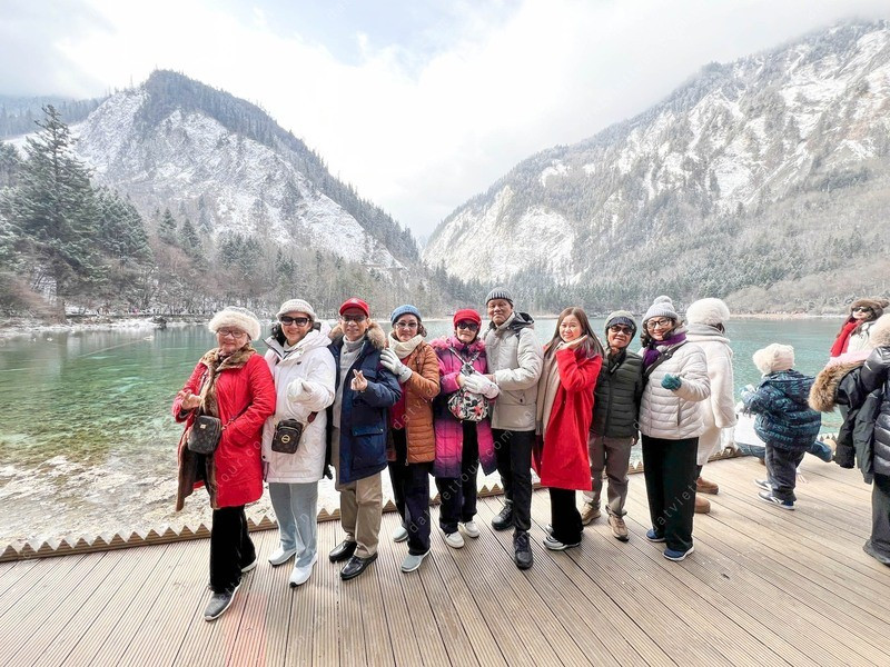 Đặt tour sớm tại Đất Việt Tour để nhận nhiều ưu đãi hấp dẫn