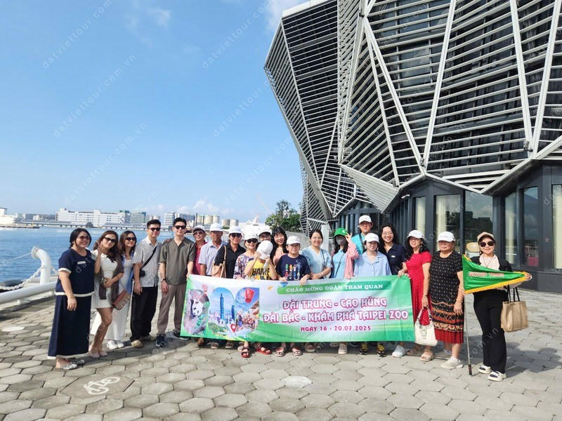 Đoàn du khách lựa chọn tour Đài Loan bên Đất Việt Tour Đoàn du khách lựa chọn tour Đài Loan bên Đất Việt Tour