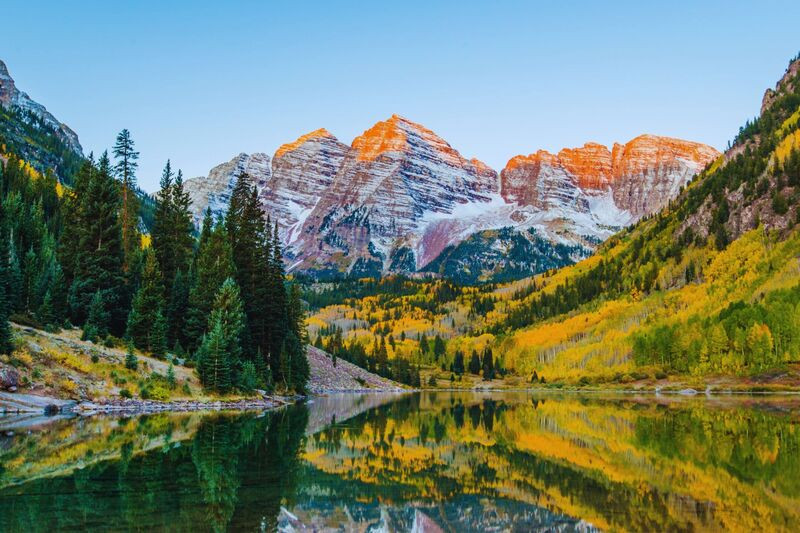 Vẻ đẹp hùng vĩ và huyền bí tại Maroon Bells 