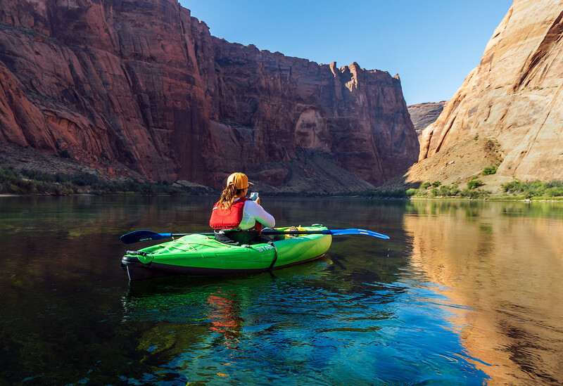 Chèo thuyền kayak tại Glen Canyon 