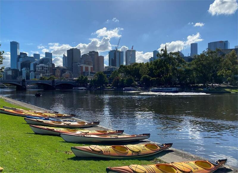 Chèo thuyền Kayak trên sông Yarra đầy thú vị 
