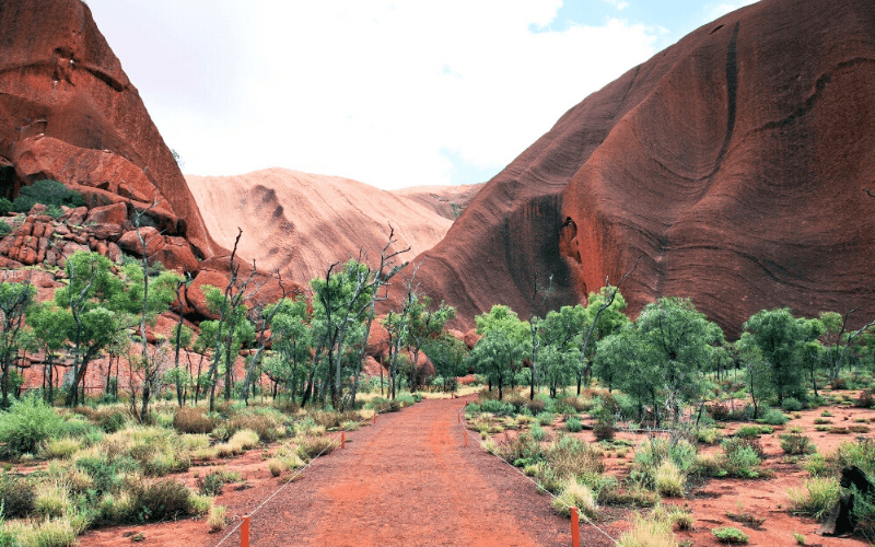 Núi Uluru