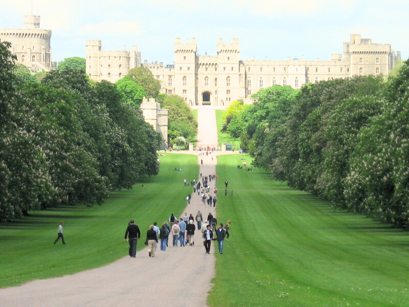 Di chuyển tới lâu đài Windsor