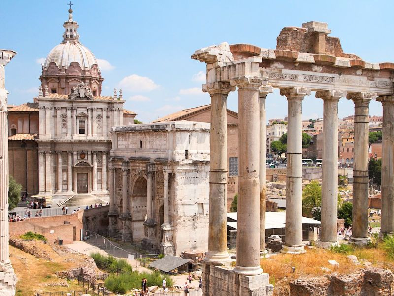 Quảng trường La Mã đầy bí ẩn