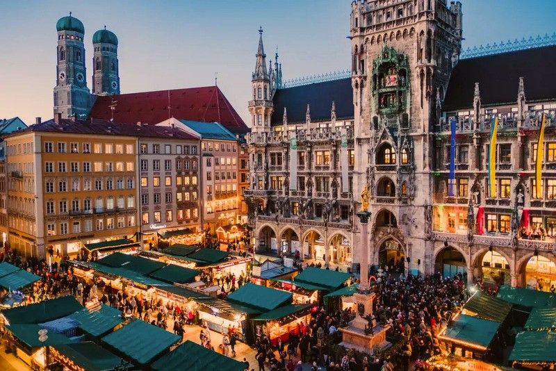 Marienplatz – nơi lịch sử và nhịp sống Munich gặp nhau Marienplatz – nơi lịch sử và nhịp sống Munich gặp nhau