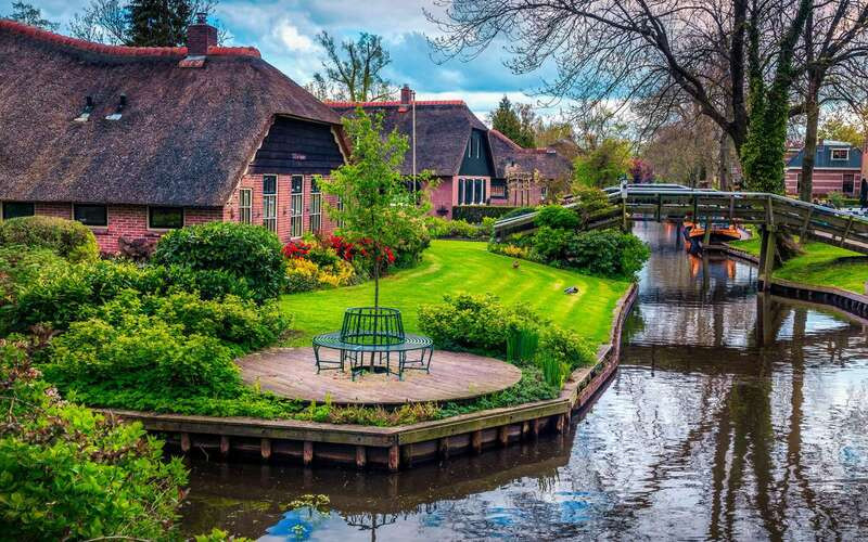 Đường mòn lãng mạn ở Giethoorn Hà Lan