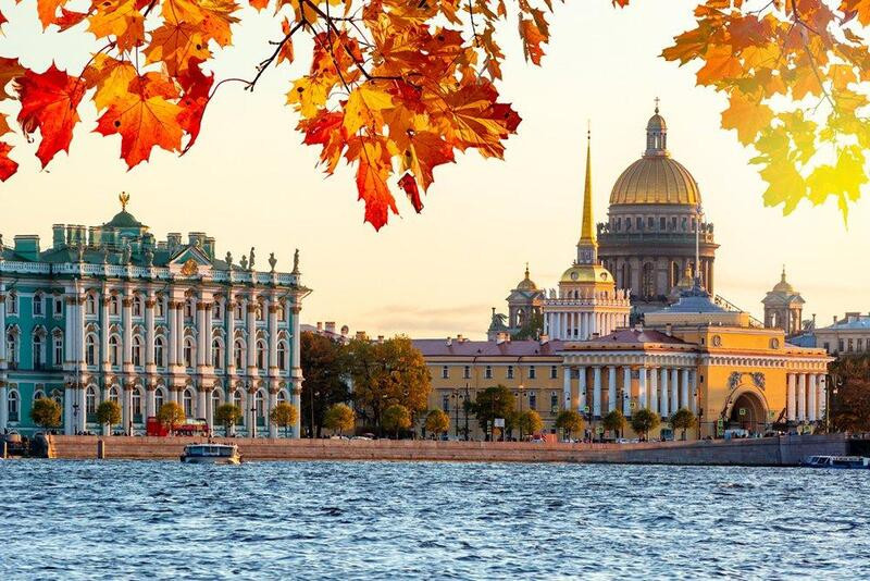 Saint Petersburg thành phố cung điện về thu (Ảnh sưu tầm) Saint Petersburg thành phố cung điện về thu (Ảnh sưu tầm)