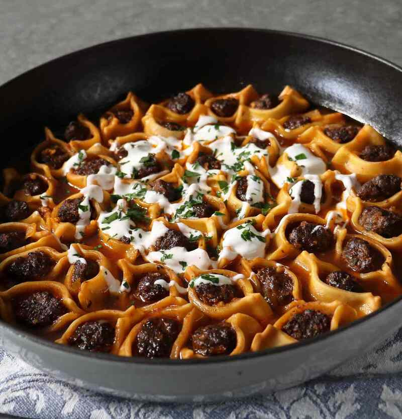 Bánh bao nhân thịt Manti