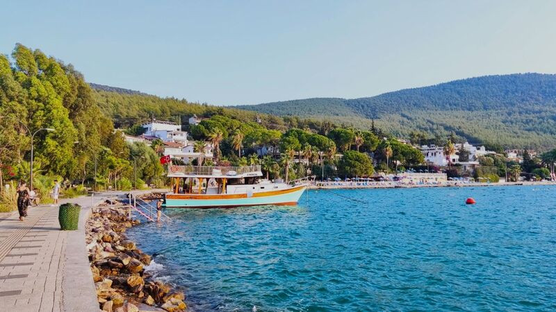 Phong cảnh hút mắt của đảo Güvercinlik Phong cảnh hút mắt của đảo Güvercinlik