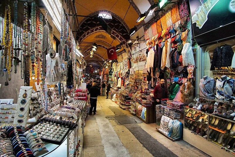 Khu chợ náo nhiệt Grand Bazaar Kusadasi Khu chợ náo nhiệt Grand Bazaar Kusadasi