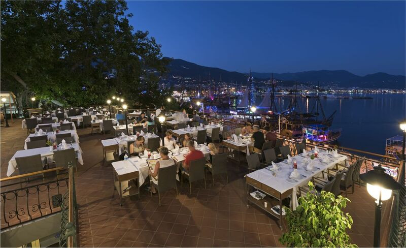 Nhà hàng rooftop Güverte Nhà hàng rooftop Güverte