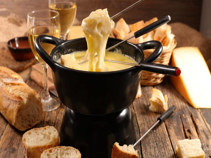 Lẩu phô mai Cheese fondue 