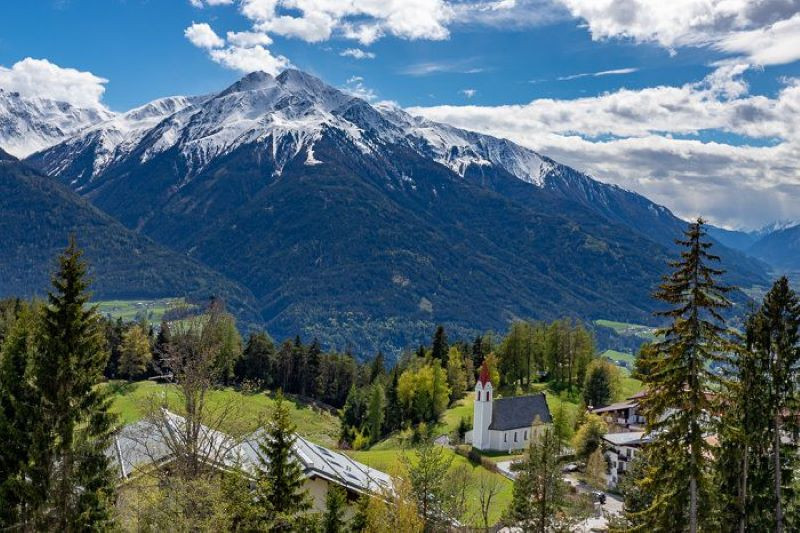 Cảnh đẹp của dãy núi Alps