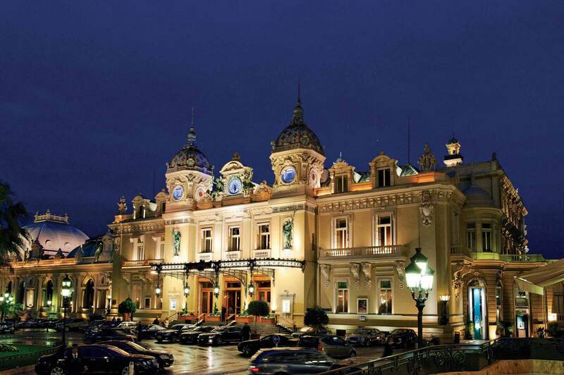 Nhịp sống về đêm tại Monte Carlo