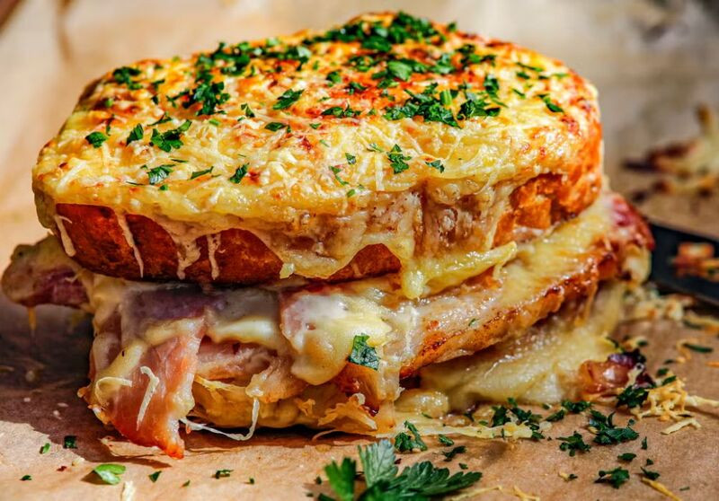 Món bánh Croque Monsieur thơm ngon béo ngậy