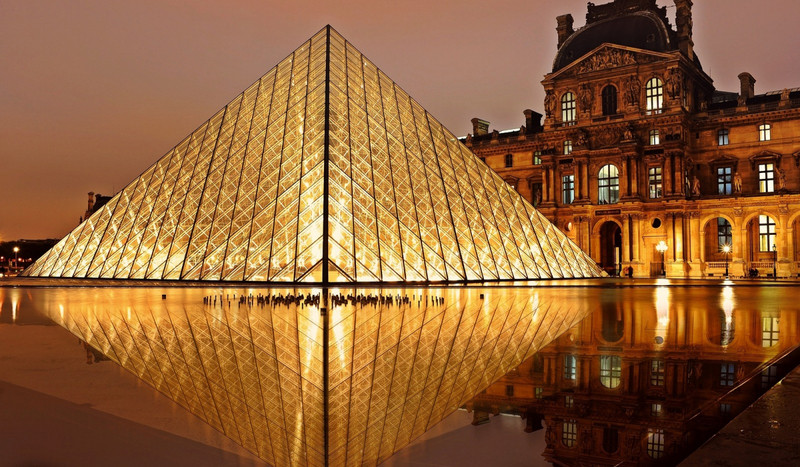 Bảo tàng Louvre Paris