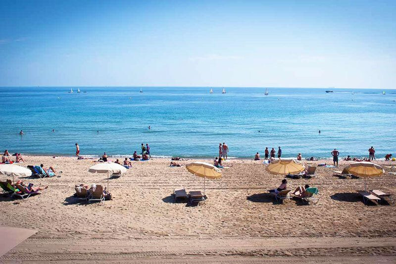 Barcelona – Thành phố biển sôi động của Tây Ban Nha 