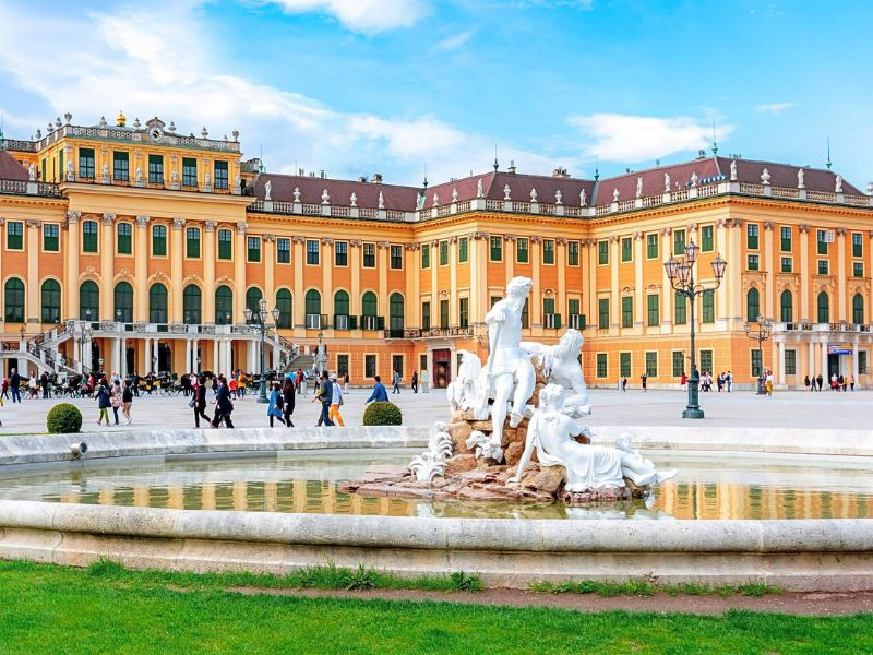 Cung điện Schönbrunn - biểu tượng tráng lệ của Áo Cung điện Schönbrunn - biểu tượng tráng lệ của Áo