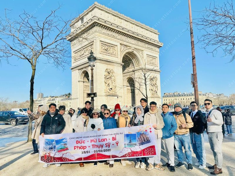 Hành trình khám phá Châu Âu cùng Đất Việt Tour