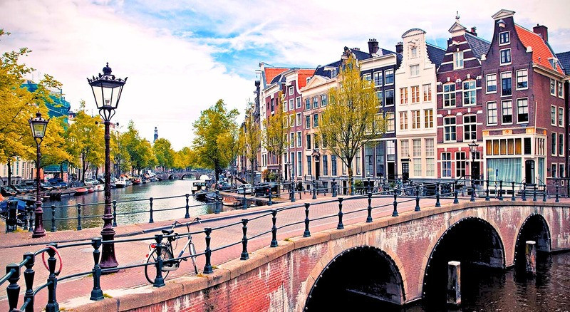 Vẻ đẹp thành phố cổ Amsterdam