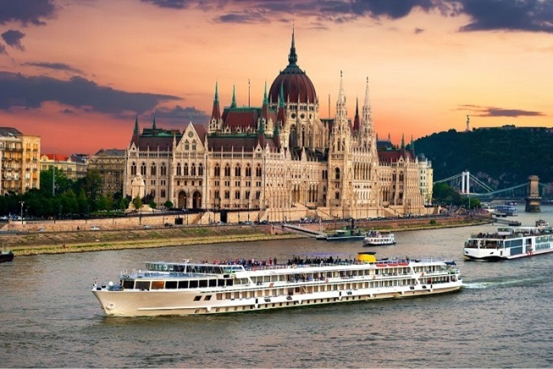Say đắm lòng người trước vẻ đẹp sông Danube 