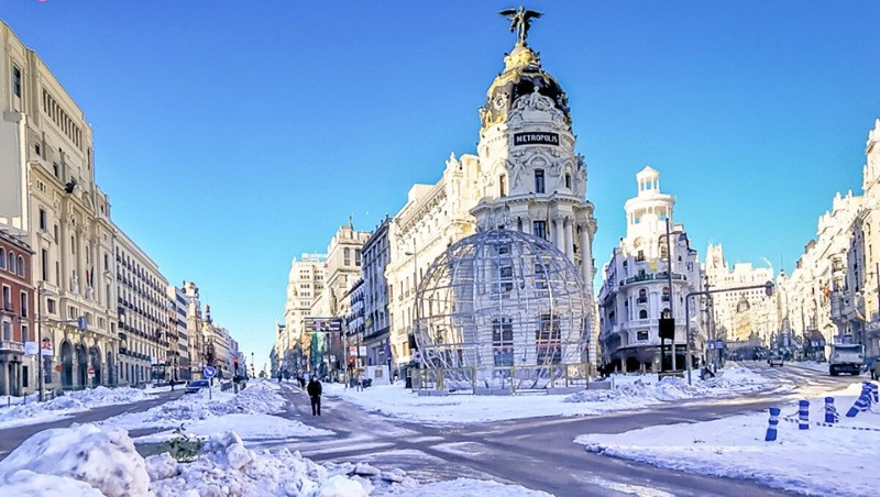 Madrid với không khí dễ chịu và ít mưa vào tháng 2