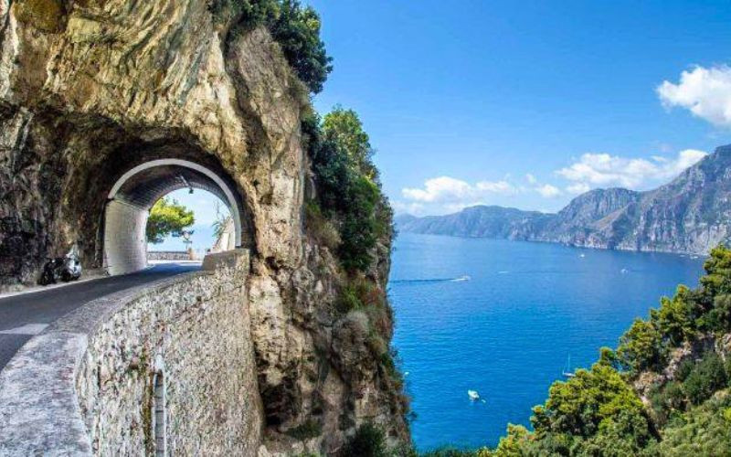 Cung đường Amalfi Coast – Ý: Dải lụa xanh ngát 