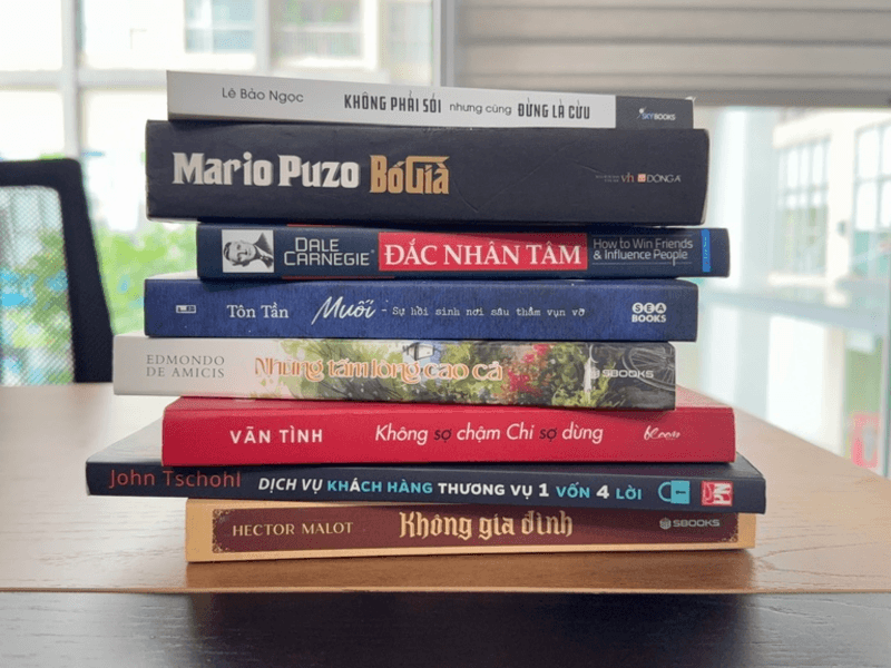 Không mang nhiều sách giấy!Ưu tiên không gian và cân nặng