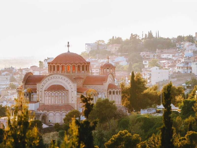 Nét hiện đại và cổ kính của thành phố Thessaloniki