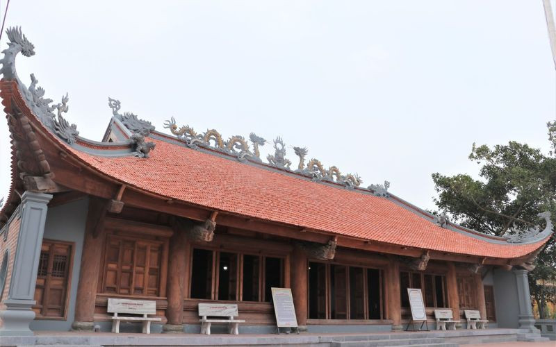 Đình Quan Lạn 