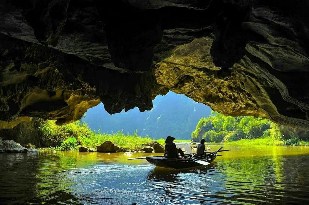 Khám phá hang động khi du lịch Ninh Bình Khám phá hang động khi du lịch Ninh Bình