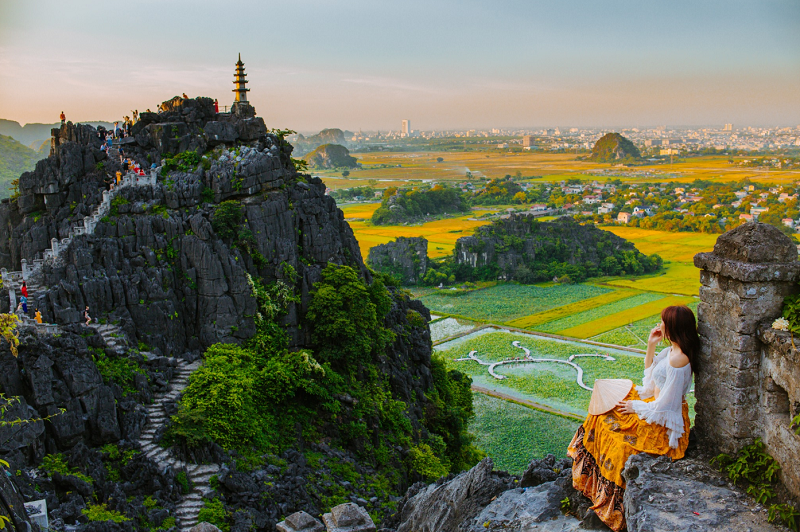 Hang Múa Ninh Bình