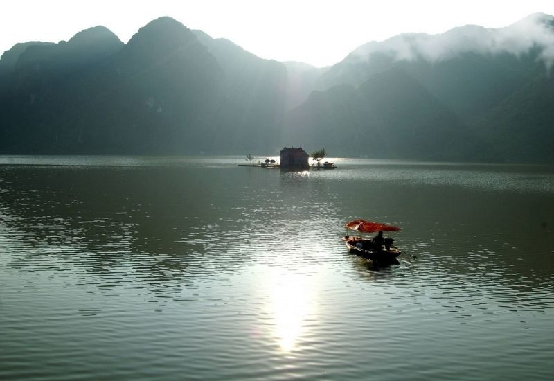 Quang cảnh Tam Điệp Ninh Bình hiện thơ mộng 