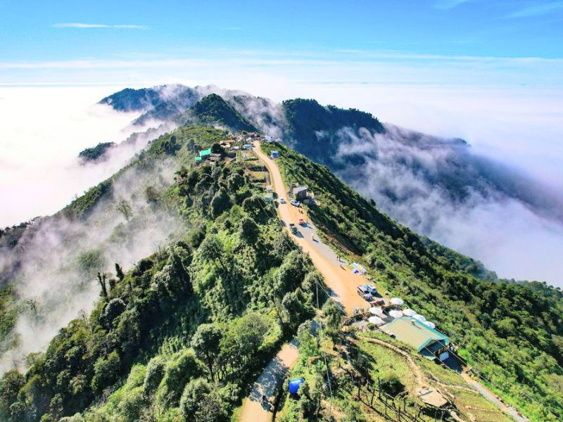 Con đường đến với Tà Xùa xinh đẹp