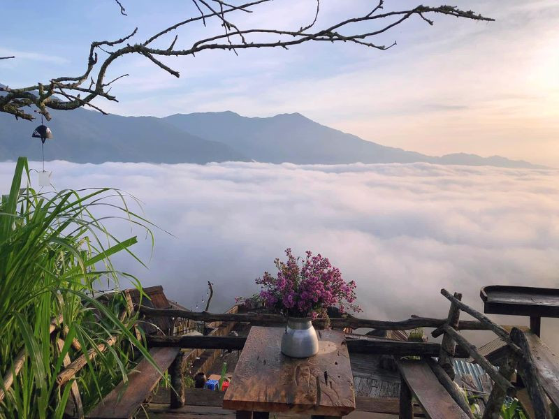 Săn mây ở Tà Xùa đầy thơ mộng (ảnh: sưu tầm)