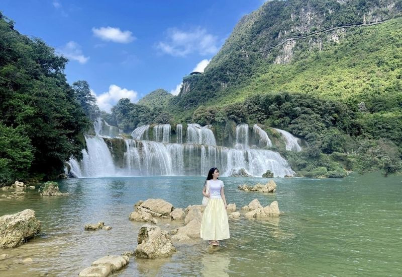 Thác Bản Giốc giữa núi rừng Cao Bằng vào mùa se lạnh
