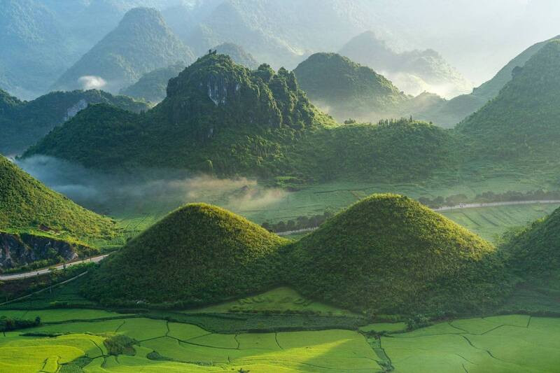 Núi đôi Quản Bạ