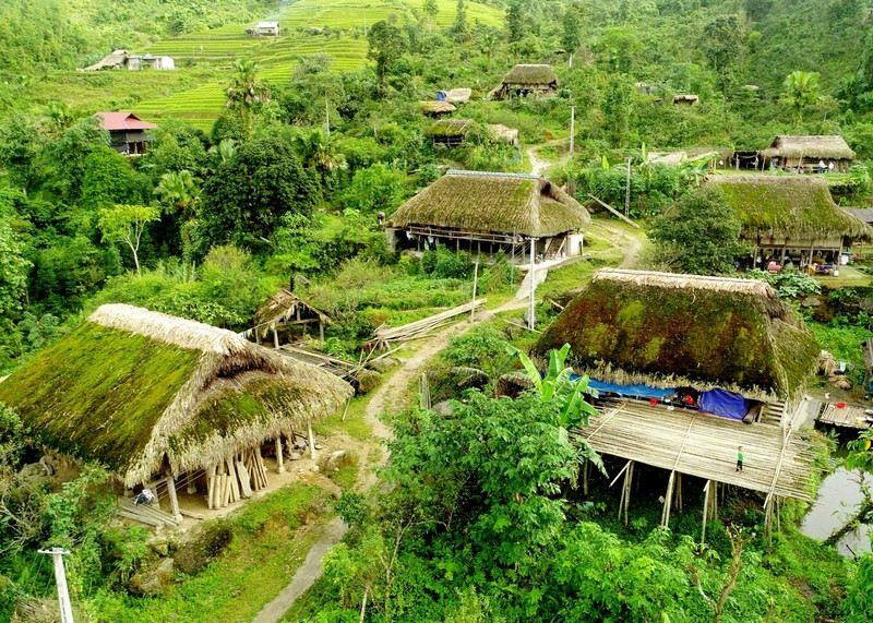 Toàn bộ cảnh bản Lao Xa 