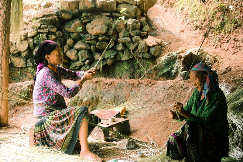 Cuộc sống thường ngày của người dân làng cổ