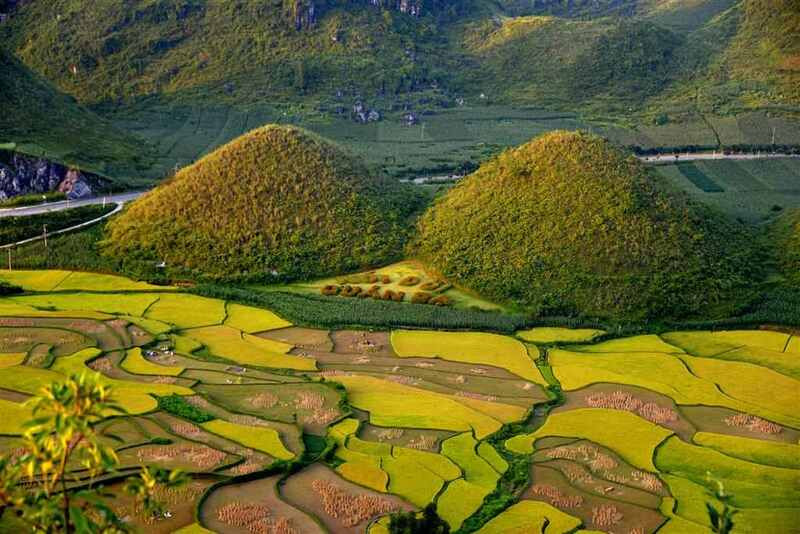 Núi đôi Quản Bạ - Tuyệt tác thiên nhiên tại Hà Giang