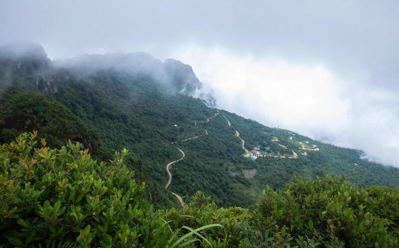 Du lịch Hà Giang tháng 9 - Thiên nhiên hùng vĩ từ đỉnh Tây Côn Lĩnh