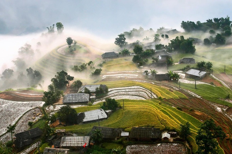 săn mây tại đỉnh Tây Côn Lĩnh